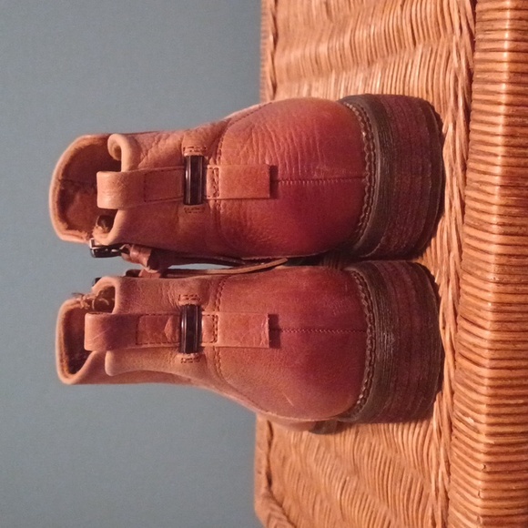 Franco Sarto Hyla Leather Booties Side Zipper and Back Pull Tab Brown Size 8M - Picture 2 of 7
